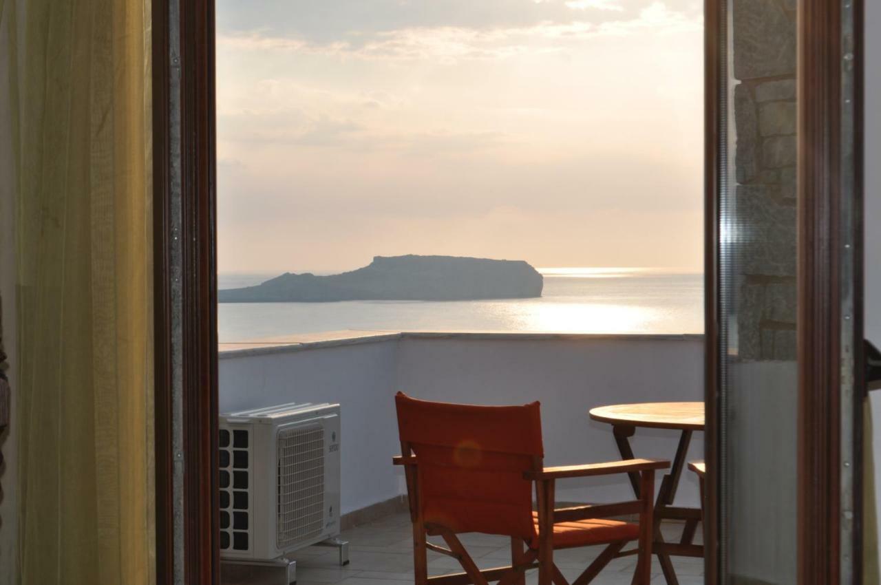 Athevillas Antonis Mina Exterior photo