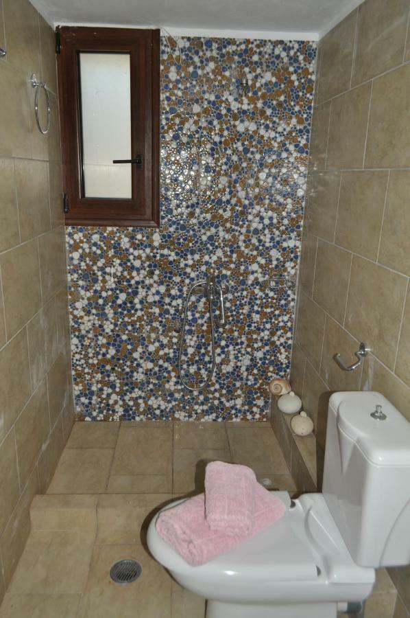 Athevillas Antonis Mina Exterior photo